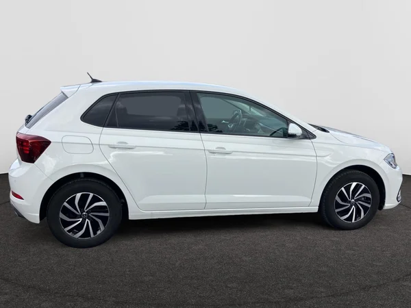 VOLKSWAGEN Polo (2024) — foto 18 van 26