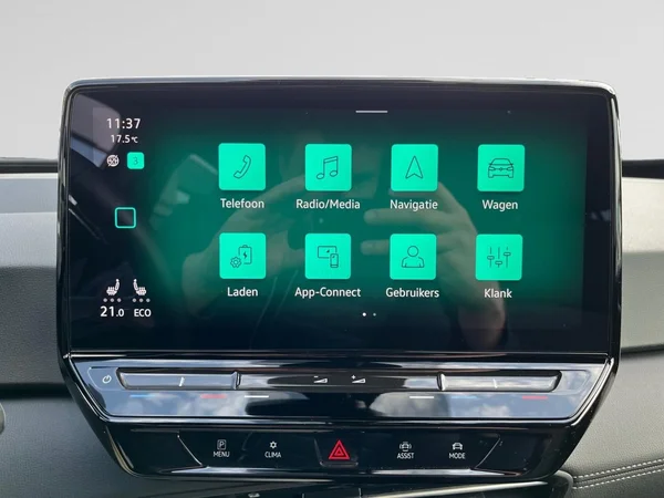 VOLKSWAGEN ID.3 (2023) — foto 3 van 22