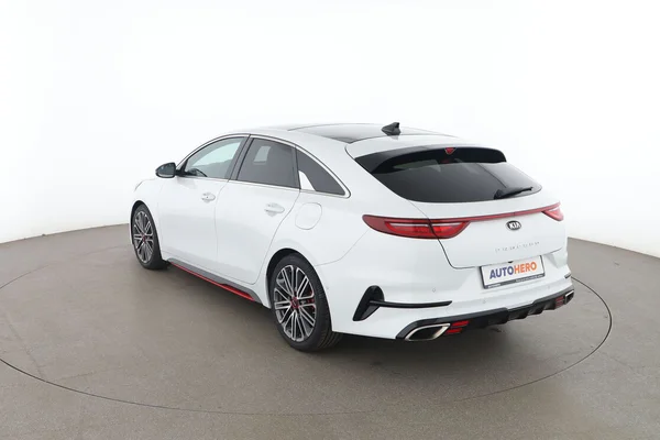 Kia pro_cee'd (2021) — foto 10 van 16