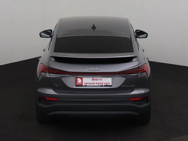 AUDI Q4 e-tron (2024) — foto 28 van 31