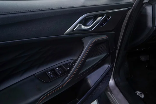 MG HS PHEV (2025) — foto 9 van 38