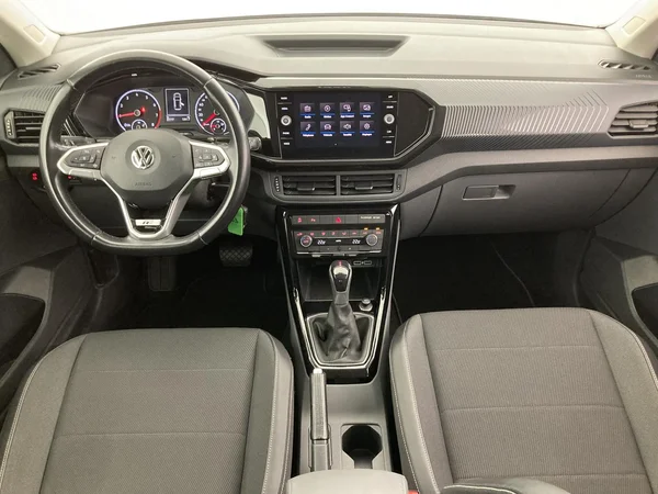 VOLKSWAGEN T-Cross (2020) — foto 34 van 35