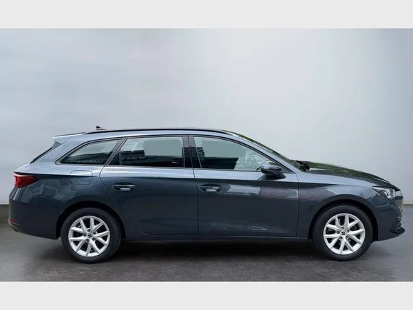 Seat Leon ST (2021) — foto 18 van 24