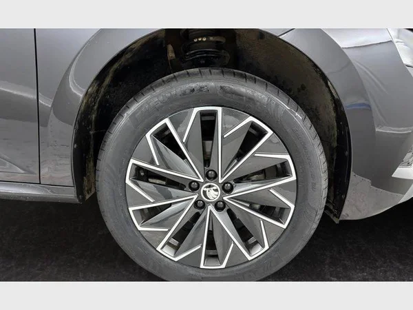 Skoda Kamiq (2023) — foto 18 van 19