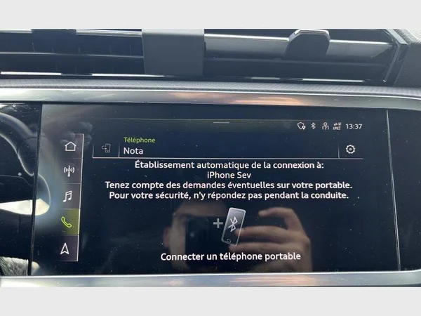 Audi Q3 (2022) — foto 10 van 24