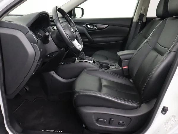NISSAN X-Trail (2019) — foto 2 van 29