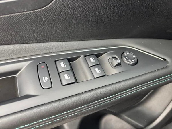 PEUGEOT 3008 Dsl (2022) — foto 18 van 27