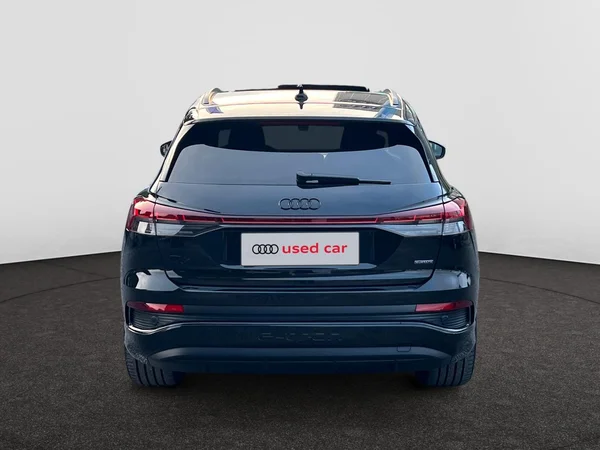 AUDI Q4 e-tron (2024) — foto 14 van 18