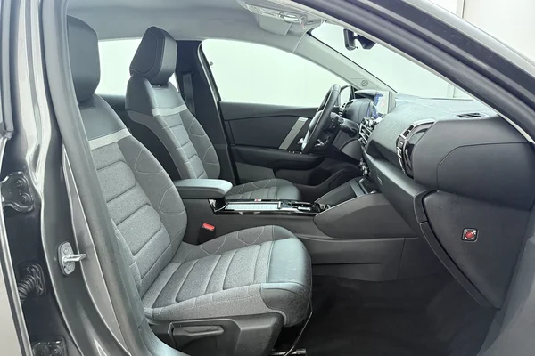 Citroen C4 (2024) — foto 19 van 21