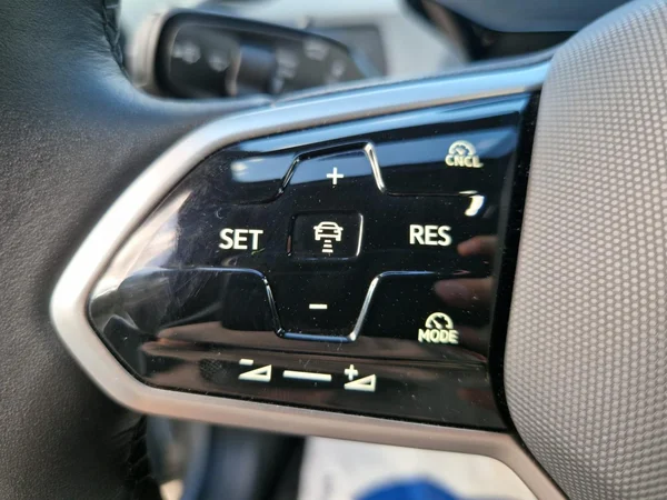 VOLKSWAGEN ID.3 (2025) — foto 18 van 20