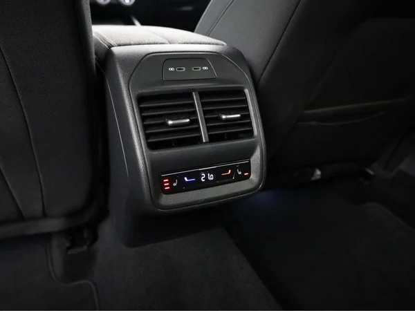 SKODA Superb SW (2025) — foto 7 van 23