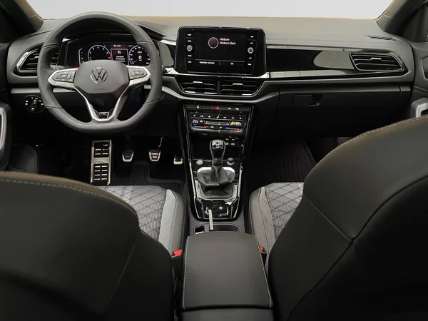 VOLKSWAGEN T-Roc (2025) — foto 3 van 14