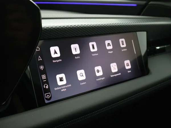 AUDI A6 Avant e-tron (2026) — foto 9 van 24