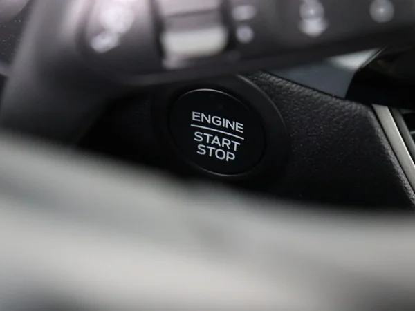 FORD Kuga (2024) — foto 15 van 28