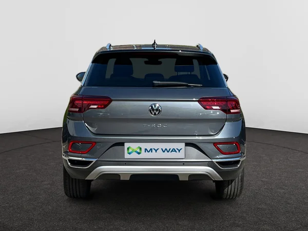 VOLKSWAGEN T-Roc (2023) — foto 22 van 24