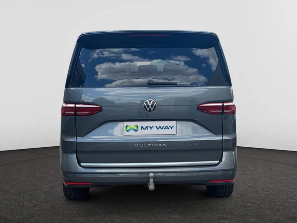 VOLKSWAGEN Multivan T7 Dsl (2023) — foto 11 van 23