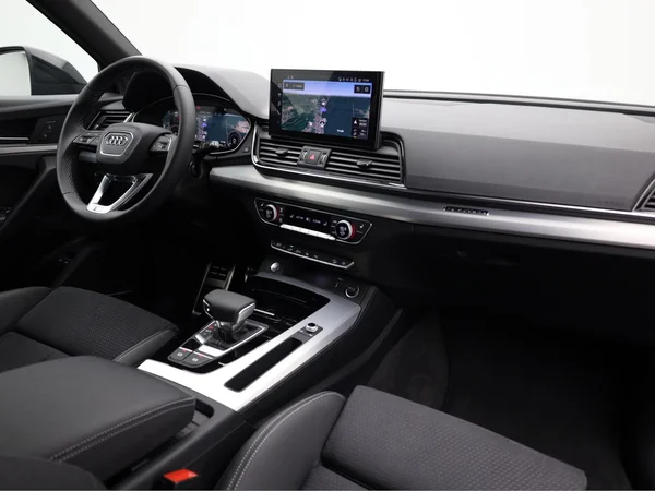 AUDI Q5 PHEV (2023) — foto 20 van 26