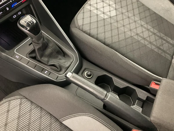 VOLKSWAGEN Taigo (2025) — foto 17 van 36