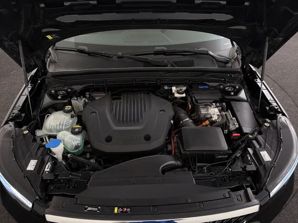 VOLVO XC40 (2023) — foto 6 van 32