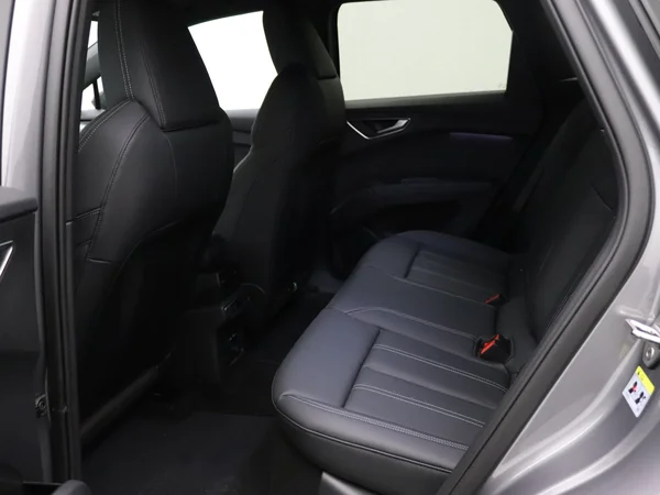 AUDI Q4 e-tron (2026) — foto 18 van 19