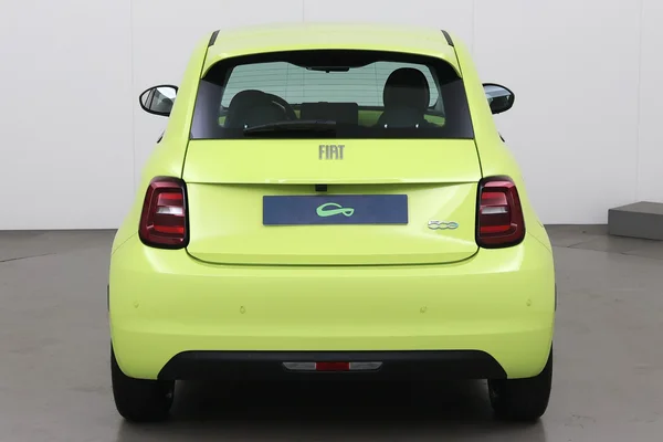Fiat E-500 (2024) — foto 14 van 19