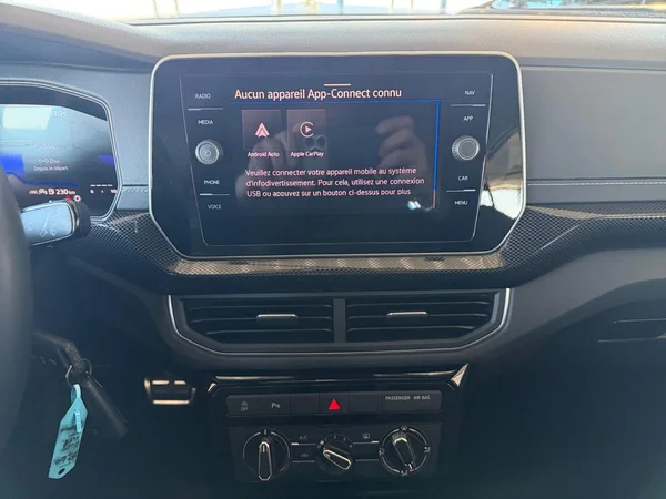 VOLKSWAGEN T-Cross (2024) — foto 17 van 17