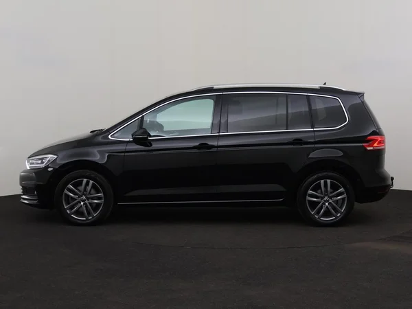 VOLKSWAGEN Touran (2025) — foto 12 van 19