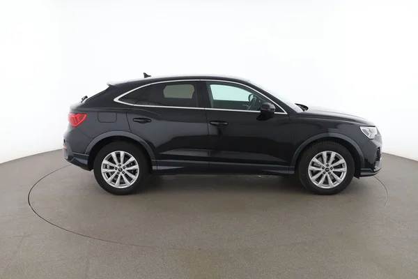 Audi Q3 (2021) — foto 13 van 16