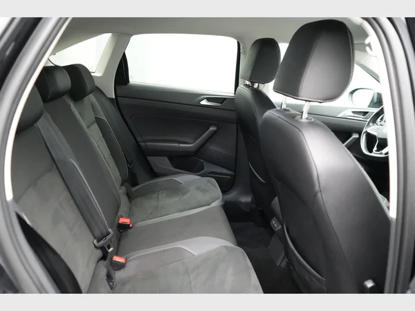 VOLKSWAGEN Taigo (2022) — foto 19 van 26