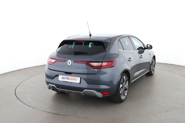 Renault Megane (2018) — foto 12 van 16