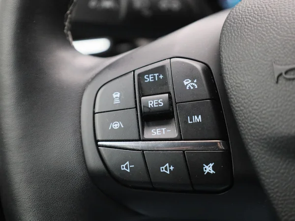 Ford Puma (2022) — foto 11 van 38