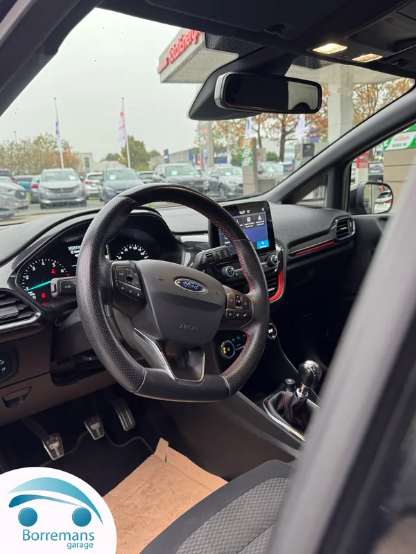 Ford Fiesta (2018) — foto 5 van 28