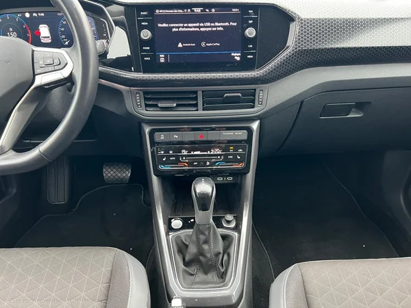 VOLKSWAGEN T-Cross (2024) — foto 14 van 17