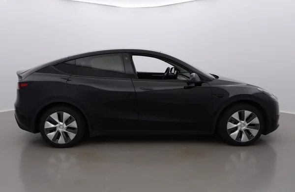 Tesla Model 3 (2023) — foto 33 van 36