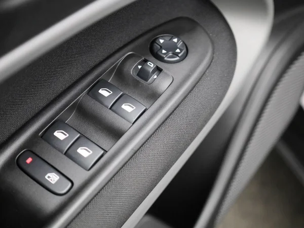 Jeep Avenger (2024) — foto 26 van 45