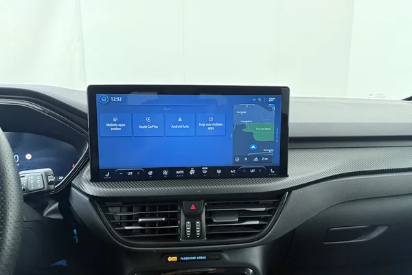 Ford Kuga FHEV (2025) — foto 3 van 24
