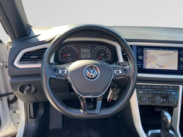 VOLKSWAGEN T-Roc Cabriolet (2022) — foto 16 van 18