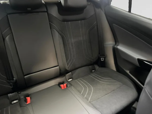 VOLKSWAGEN ID.4 (2026) — foto 11 van 23