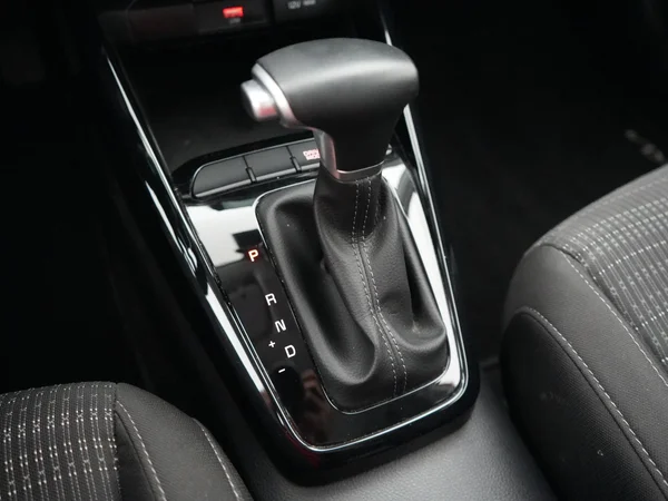 Kia Stonic (2025) — foto 2 van 22