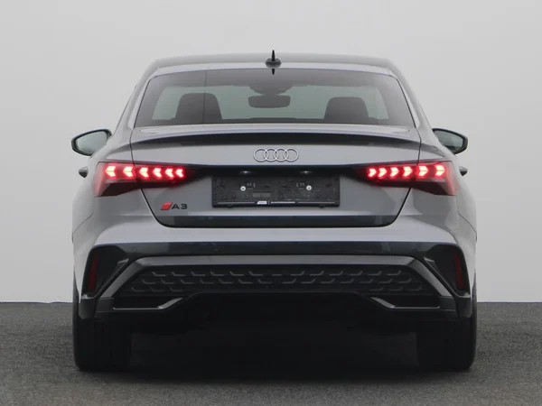 AUDI A3 Sedan (2025) — foto 18 van 21