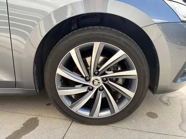 SKODA Octavia Combi (2024) — foto 17 van 22