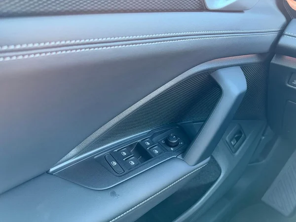 VOLKSWAGEN Tiguan (2026) — foto 7 van 21