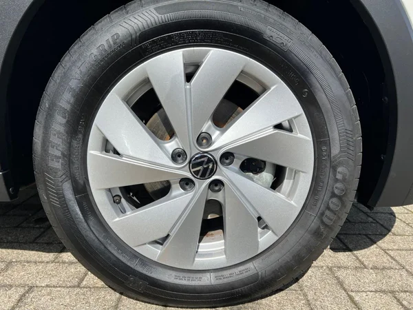 VOLKSWAGEN T-Cross (2025) — foto 16 van 24
