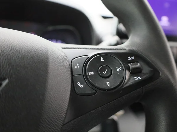 Opel Combo Life (2023) — foto 10 van 30