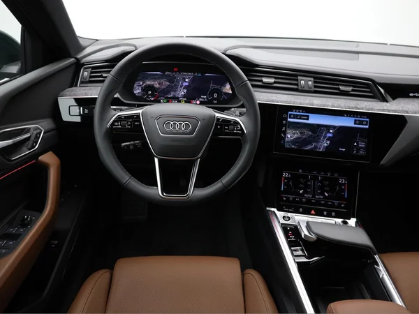 AUDI Q8 e-tron Sportback (2025) — foto 5 van 25