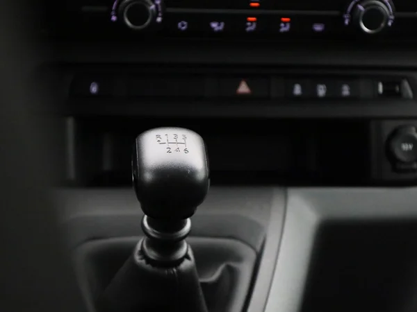 Opel Zafira Life (2020) — foto 4 van 34