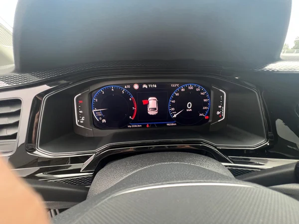 VOLKSWAGEN Taigo (2022) — foto 18 van 19