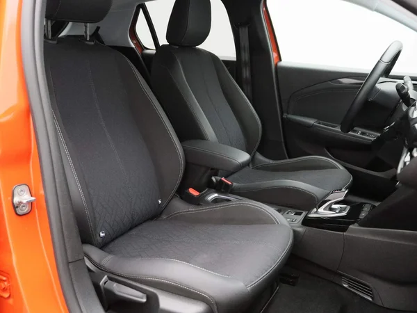 Opel Corsa-e (2022) — foto 27 van 38