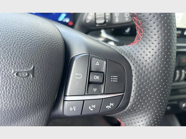 Ford Focus (2023) — foto 17 van 26