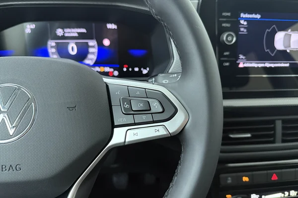 Volkswagen T-Cross — foto 7 van 16